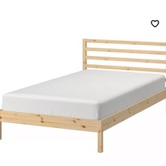 IKEA ベットフレームTARVA タルヴァの画像