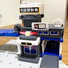 トミカ  警察署の画像
