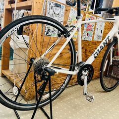 Giant ESCAPE RX3 クロスバイクの画像