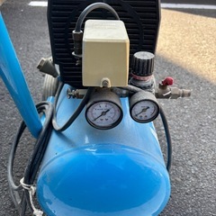
エアーコンプレッサーの画像