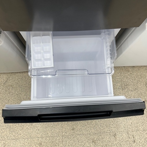 リユースのサカイ東金店 SHARP 冷蔵庫 21年製 152L SJ-D15H-H ※上部右側ドアパッキン破れあり TJ15438