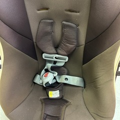 Combi コンビ ゼウスターンEG ブラウン チャイルドシートの画像