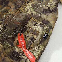 Stussy✖Alpha lndustries コラボ ショート丈 パーカコート の画像
