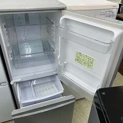 リユースのサカイ東金店 SHARP 冷蔵庫 18年製 137L SJ-D14D-S ※パッキン汚れあり TJ15442の画像