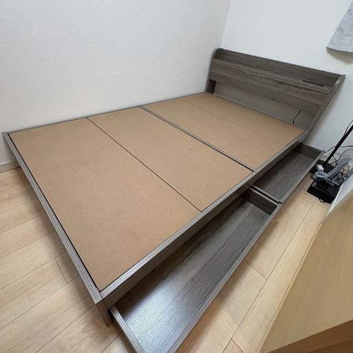 セミダブルベット　収納付