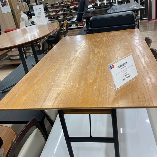 市場株式会社のテーブルをご紹介します！