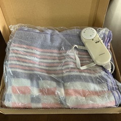 寒くなる季節に☃️足ほっとタイプHITACHIねごこちYB-U86M(日立電子コントロール敷毛布セミロングサイズ85×160cm抗菌防臭加工ねごこちセンサー丸洗い可能タイプ紫の画像