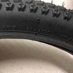 新品　IRC  タイヤ　2本セット　20インチ　マウンテンバイク　BWX 自転車タイヤの画像