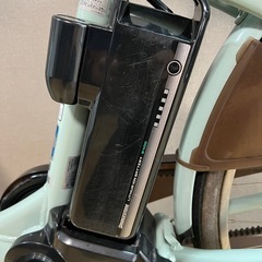 美品✨ ブリヂストン電動自転車、バッテリーB400（14.3〜14.6Ah相当） 🗓️ 2021年10月に新品購入された車体です。の画像