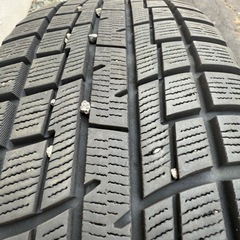 冬タイヤ　15インチ　2023年式　トヨタ純正ホイールカバー付きの画像