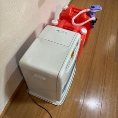 21年製／石油ファンヒーター／ポリタンク2こ付き／灯油若干入ってますの画像
