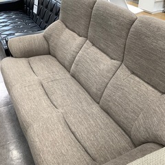 【軽トラ貸し出し無料！配送可！】ニトリ　3人掛けソファー入荷しました！の画像