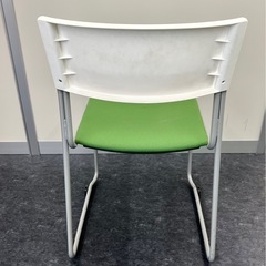 【問い合わせ多数の為、受付終了しました】椅子　スチール製の画像