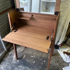 カリモク コンパクトドレッサー スツールの画像