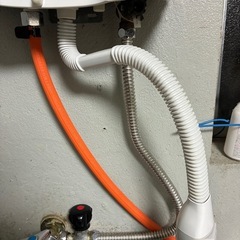 ガス瞬間湯沸器の画像
