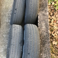 　日産ホイールキャップ+古タイヤ+鉄ホイール の画像