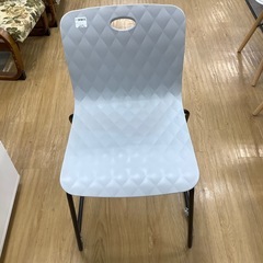 【軽トラ貸し出し無料！配送可！】スタッキングチェアーグレー　入荷しました！の画像