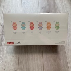 ラブブ LABUBUの画像