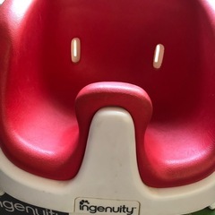 ingenuity ベビーチェア レッドの画像