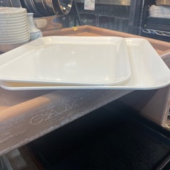 【無料】【引き取り限定】中古品　白い無地トレー　2枚セットの画像
