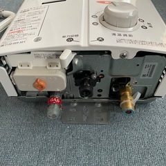 【美品】リンナイ 瞬間湯沸かし器 RUS-V51XTK（WH）LPガス用／ほぼ未使用・取外し済みの画像