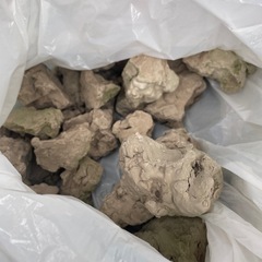 陶芸セット　粘土(半磁器と何か) 石膏と石灰のような粉の画像