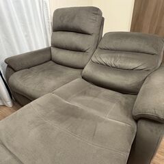 ニトリ 電動リクライニング ソファーの画像