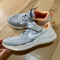 NIKE ナイキ　スニーカー　20.5cmの画像