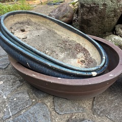 陶器の鉢色々の画像