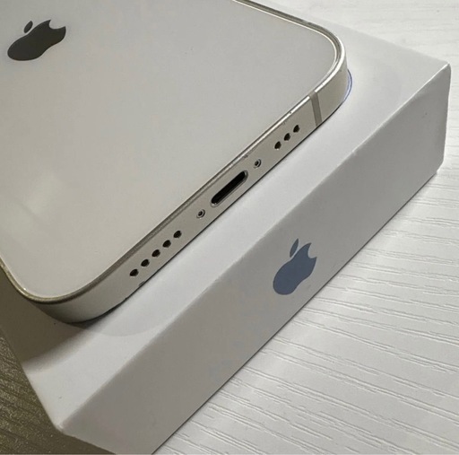 iPhone13 128GB スターライト 86% SIMフリー 極美品