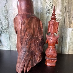 木彫り仏2体縁起物の画像