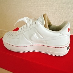 Nike Air Force 1 Upstep Force Is Female Whiteの画像