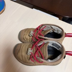 KEEN ブラウン 子供
ブーツ17センチの画像