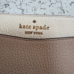 値下げしましたkate spade 長財布の画像