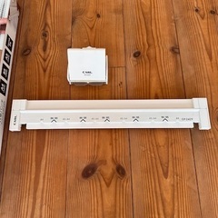 新古品 カール事務器 リングノート用 ゲージパンチ 国際標準 1/3インチ(8.47mm)ピッチ 角穴 A4/34穴 B5/29穴 A5/24穴 5枚 ホワイト 日本メーカー GP-2429の画像