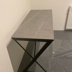 パソコンデスクの画像