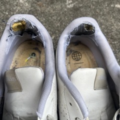 adidasスニーカー26.5の画像