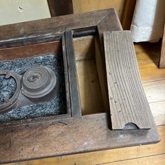 100年前？の長火鉢の画像