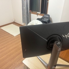 ROG製ゲーミングモニターPG27UQの画像