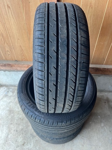中古ノーマルタイヤ組み換え無料215/50R17 95W 中古ノーマルタイヤ組み換え無料215/50R17 95W