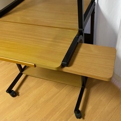 PCデスクの画像