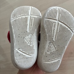 adidasサンダル11.0cmの画像