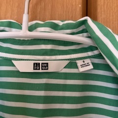 UNIQLO シャツの画像
