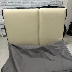 リクライニングマッサージベッドの画像