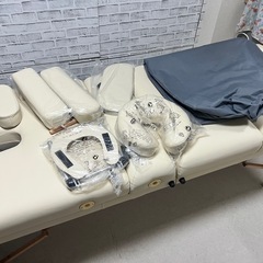 リクライニングマッサージベッドの画像