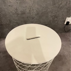 👉 IKEA クヴィストブロー テーブル 白 ホワイト 北欧風 おしゃれ 収納付き サイドテーの画像