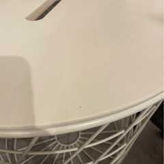 👉 IKEA クヴィストブロー テーブル 白 ホワイト 北欧風 おしゃれ 収納付き サイドテーの画像