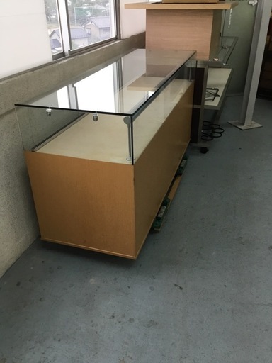 ガラスケース　展示什器　⭐︎94542