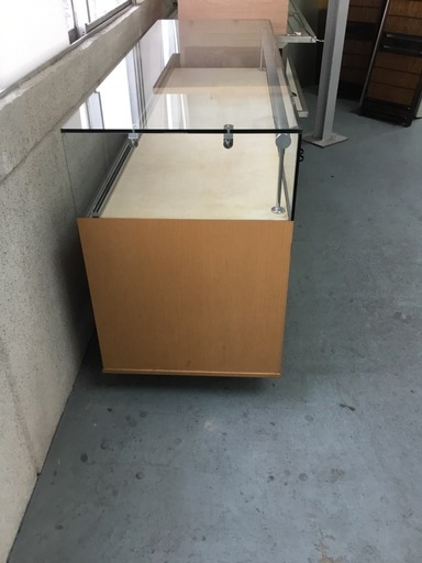 ガラスケース　展示什器　⭐︎94542