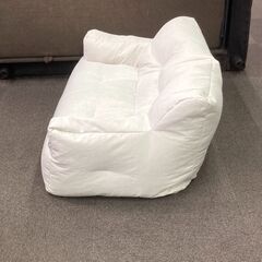 店頭引き渡し 中古 ビーズクッション ビーズソファ 2人掛けソファ 白 の画像